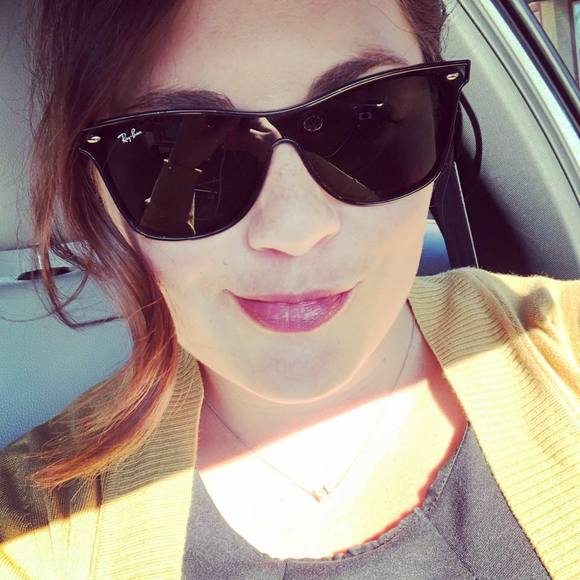 Meet your Posher, Samantha - Picture 1 of 1